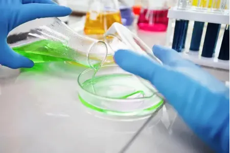 Odczynniki chemiczne – czym są i do czego służą?